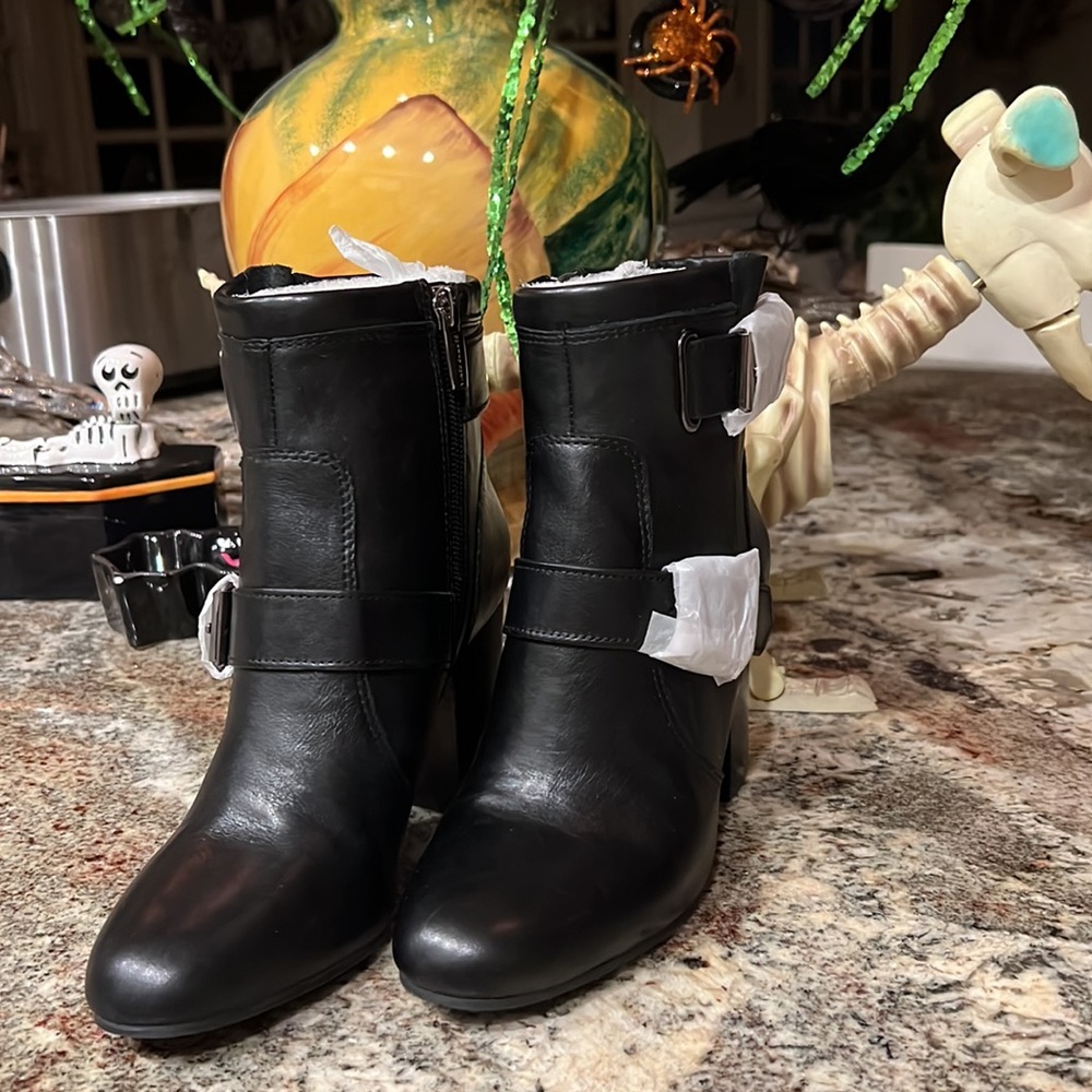 Womens boots